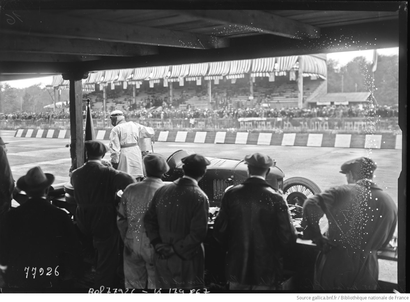 Italian Grand Prix Refueling of Felice Nazzaro in Fiat 1922